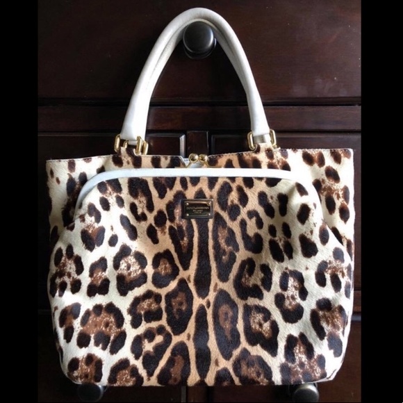 Dolce & Gabbana Handbags - Dolce & Gabbana AUTHENTIC Leopard Print Purse 1350